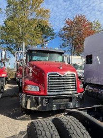 2016 MACK PINNACLE CXU613 24-76875