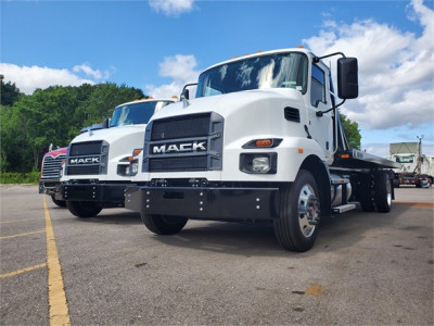 2022 and 2023 Mack Trucks in Michigan